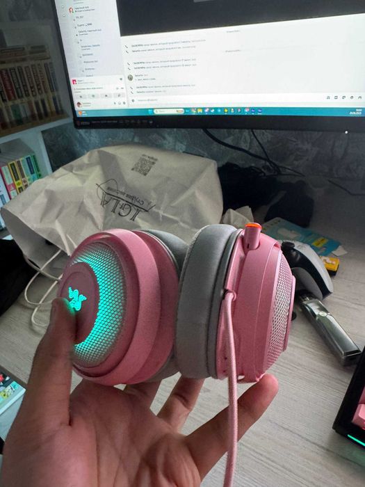 Наушники Razer Kraken Kitty Edition