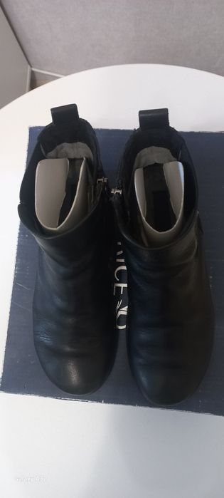 Продам женскую обувь Caprice