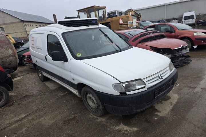 Capota motor Citroen Berlingo prima generatie