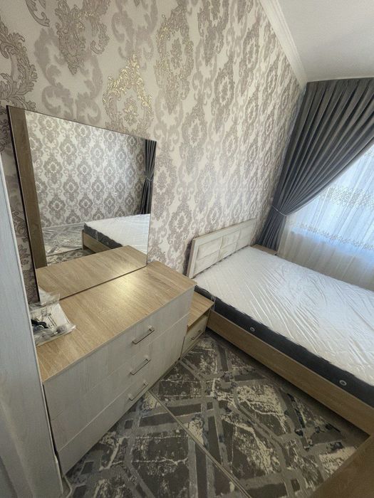 Сельхоз ,Сампи Чак чук бозор срочно сдам 2 комнатную квартиру с обстан