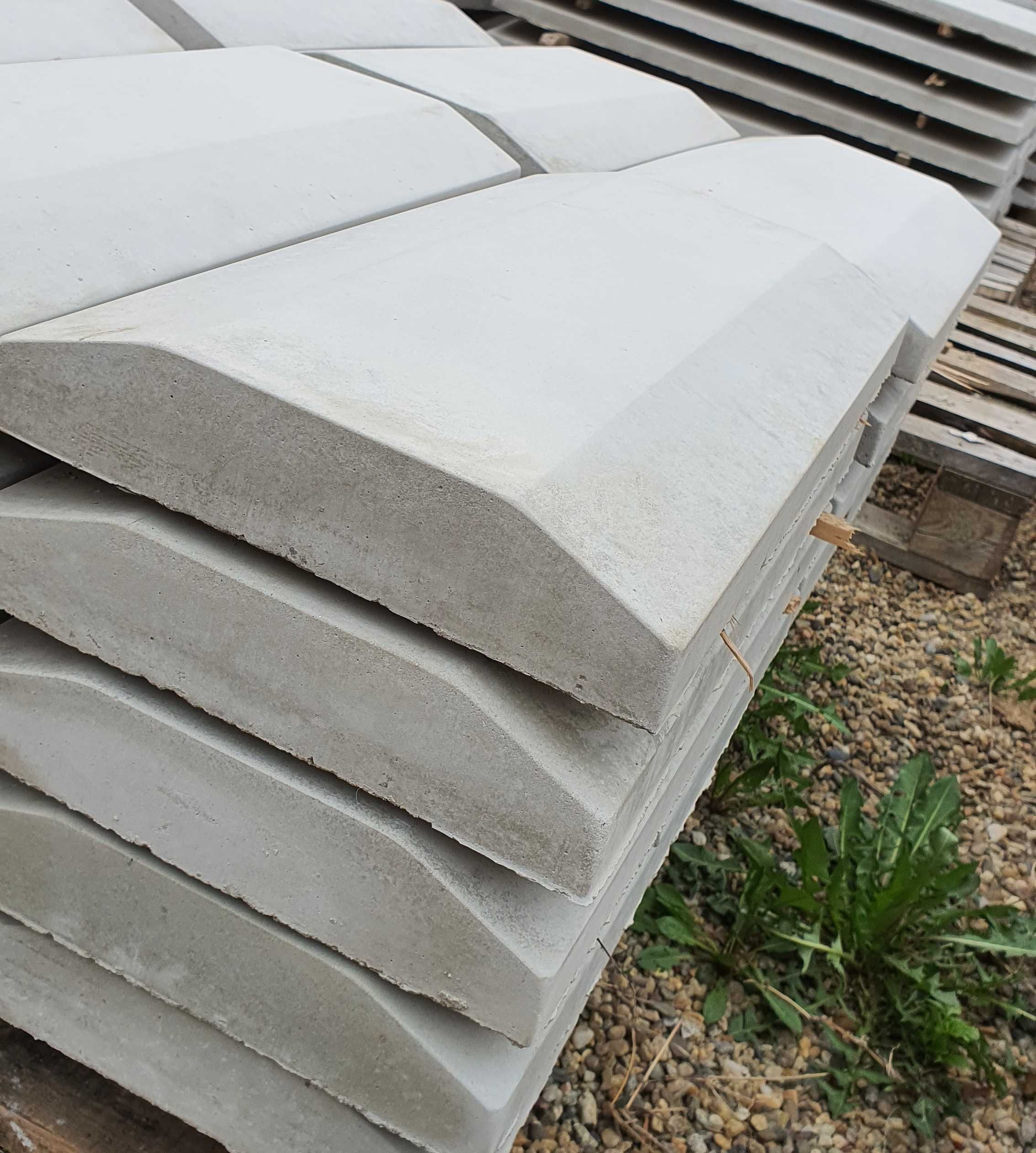 Capace de beton pentru gard doua sau trei ape 50, 100, 200 cm