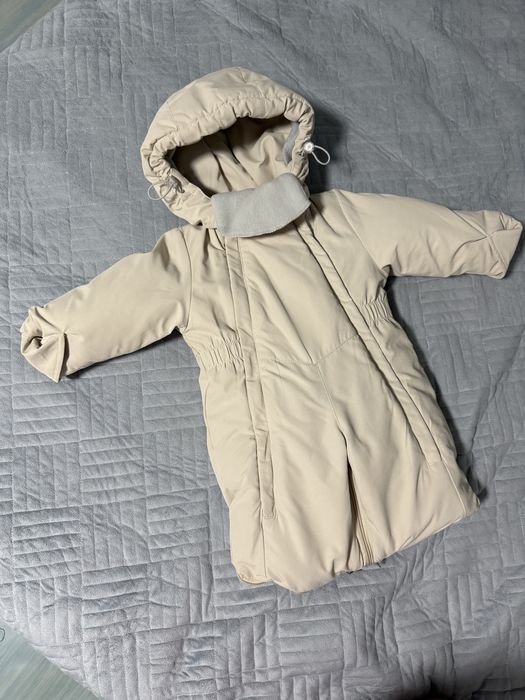 Продам зимний комбинезон для новорожденных