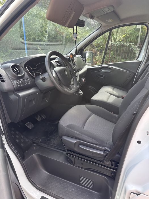 RENAULT TRAFIC 2.0DCI 8+1 lung MOD 2021