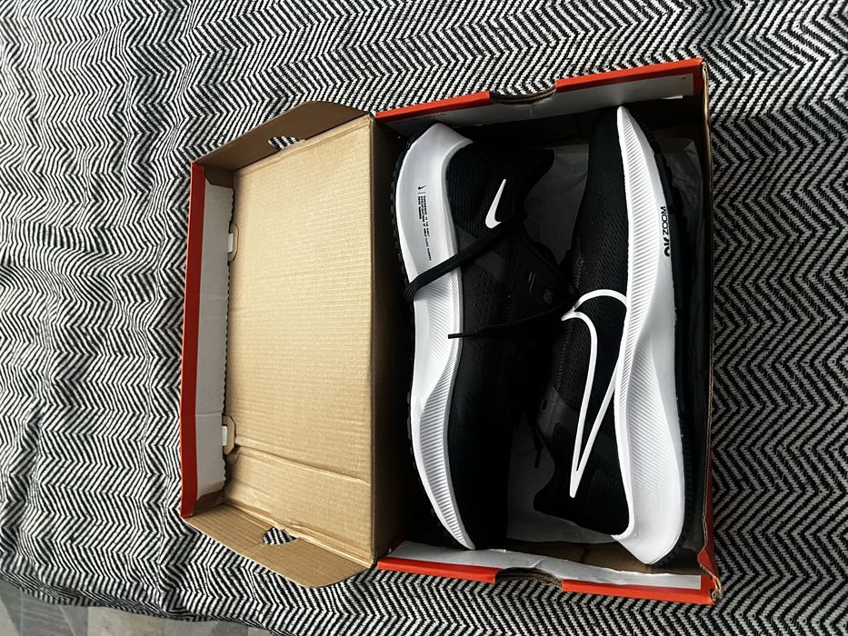 продам кроссовки pegasus 38