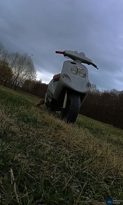 Vând scuter malaguti F10 și PS 4