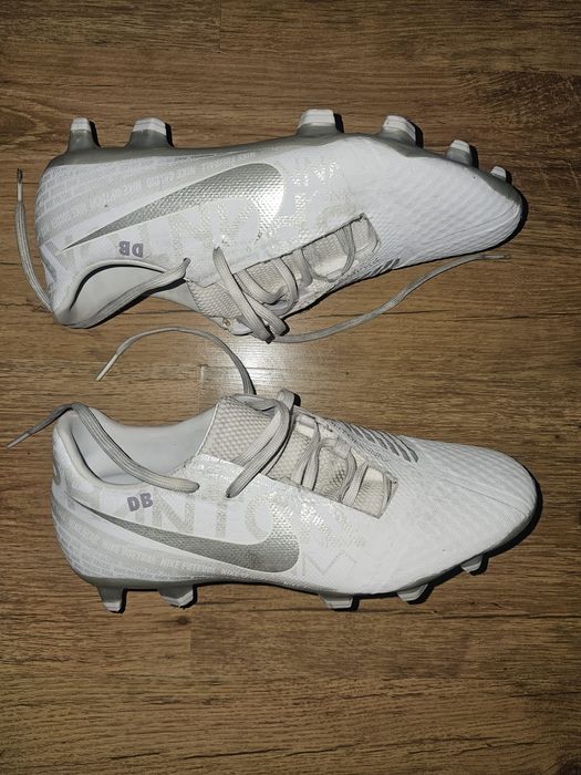 Adidasi se fotbal Nike