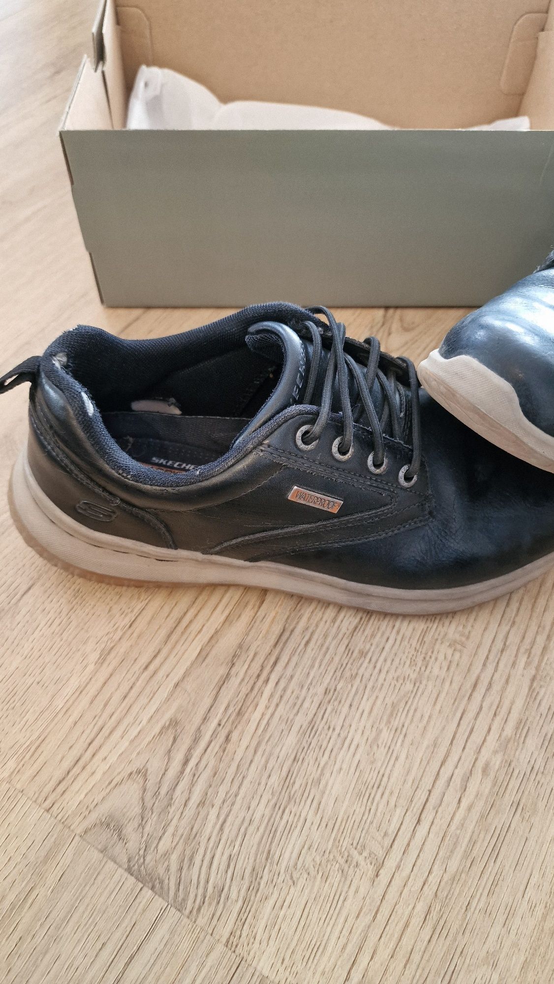 Мъжки обувки Skechers, водоустойчиви, 42 номер