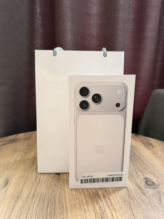 Чисто нов! Iphone 17 pro max 256 gb с гаранция