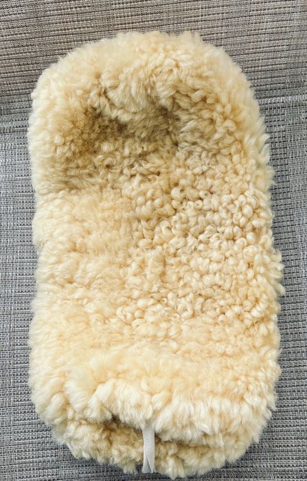 Медицинска възглавница Kaiser агнешка кожа