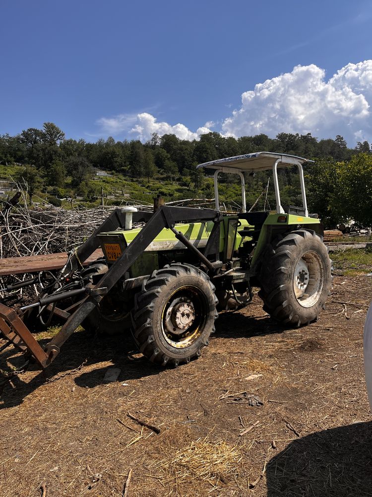 Vând tractor fiat 4x4 .