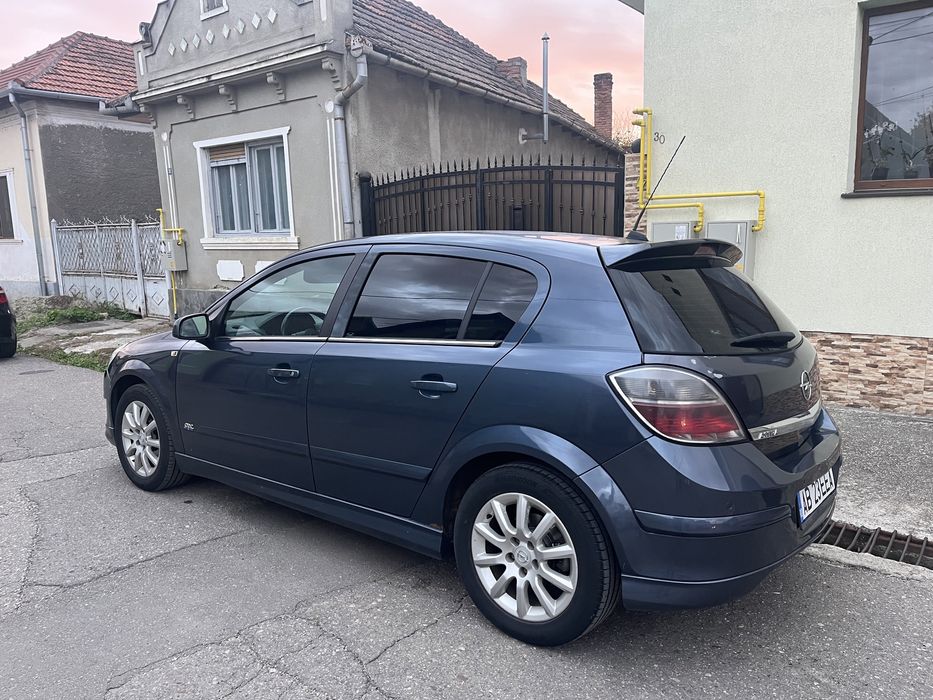 Opel Astra H 2008