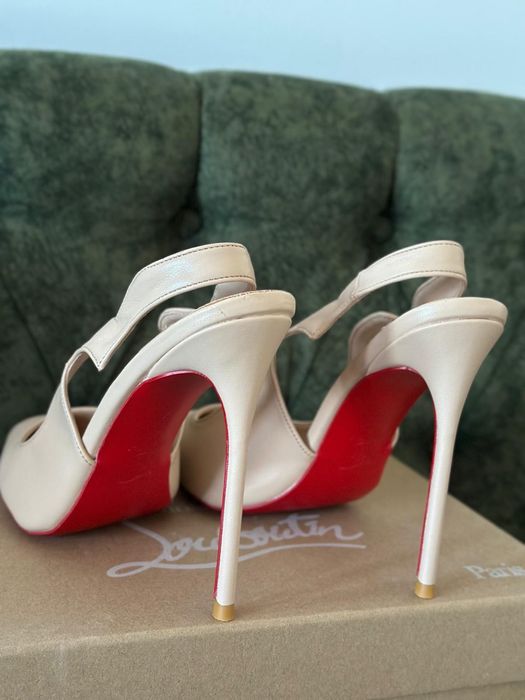 Pantofi Louboutin Pe Stoc