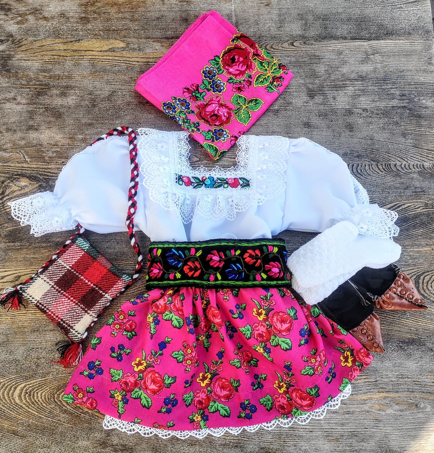 Costum popular botez fetite de maramures!Cod:009