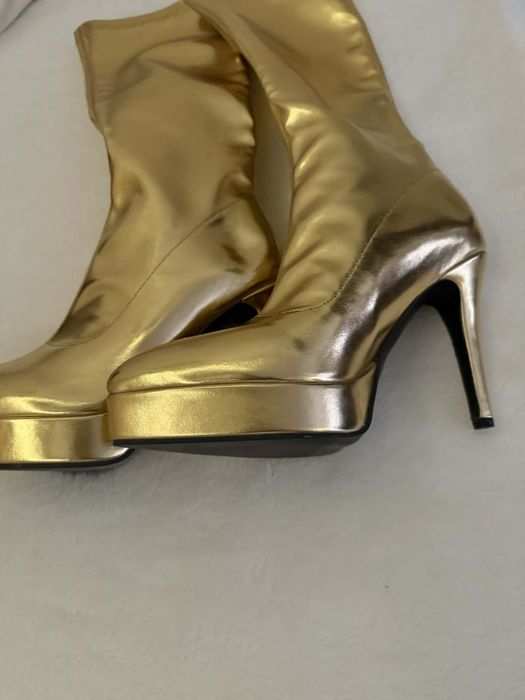 Дамски боти в златист цвят