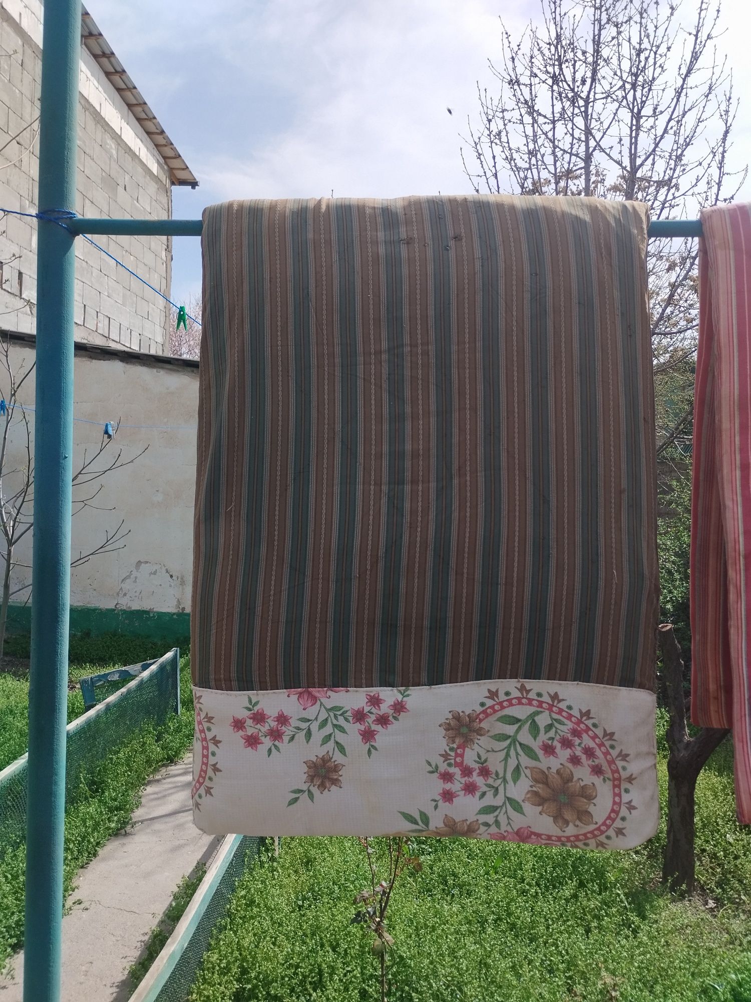 Кровать железная и матрасы советские