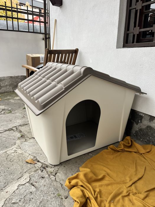 пластмаса кучешка къщичка