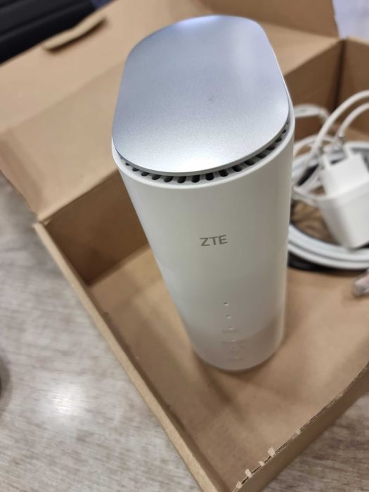 Рутер ZTE MC888 - заключен към Виваком