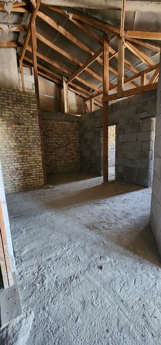 Buxoro shaxar markazida kvartira sotiladi