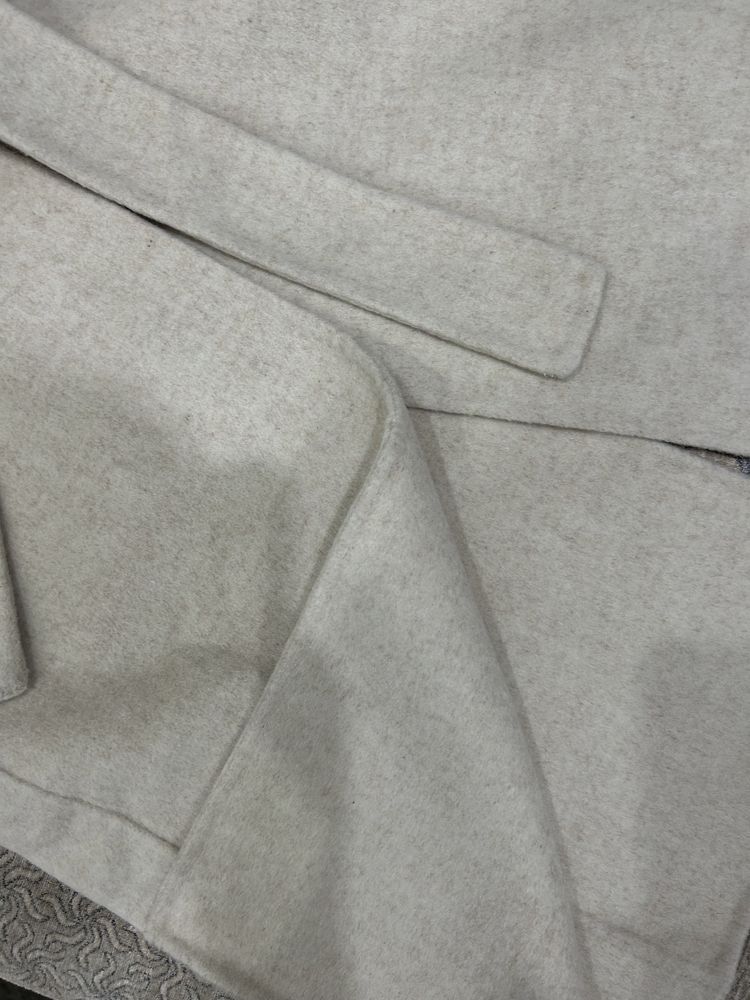 Женское новое пальто,молочного цвета/айвори,размер S/XS
