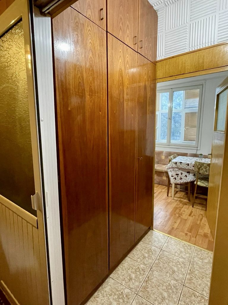 Продава се Тристаен апартамент в Добрич, Център - 65 кв.м за 903 €/кв.м - Снимка #12