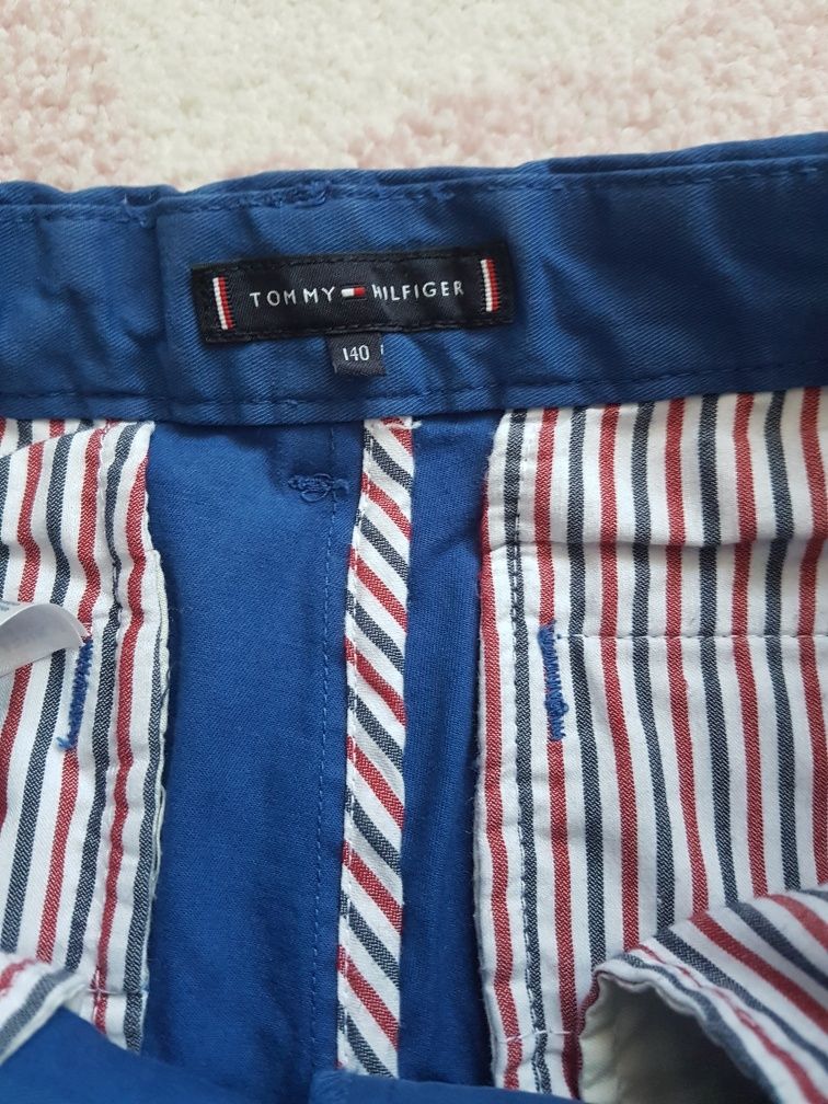 Pantaloni scurti Tommy Hilfiger 10 ani