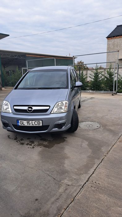 Vând Opel Meriva