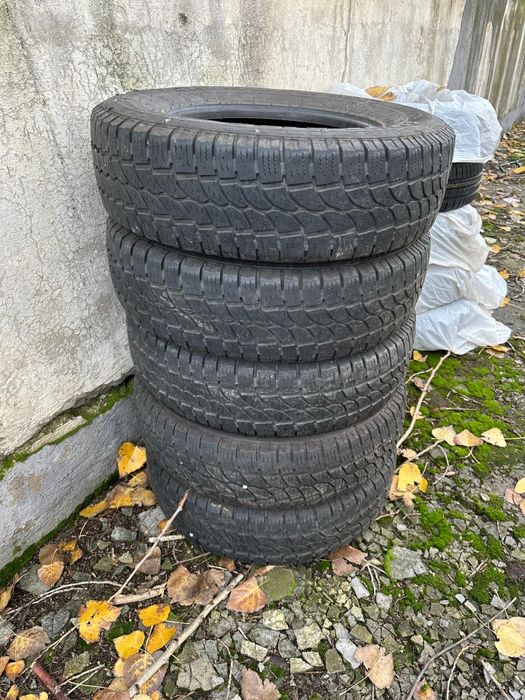 Anvelope iarna 225/75/16c și 225/65/16c