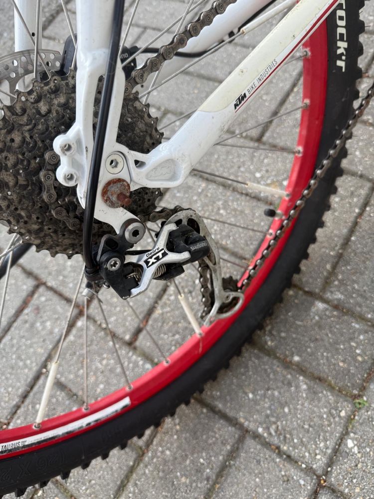 Vând bicicletă KTM sort xt com