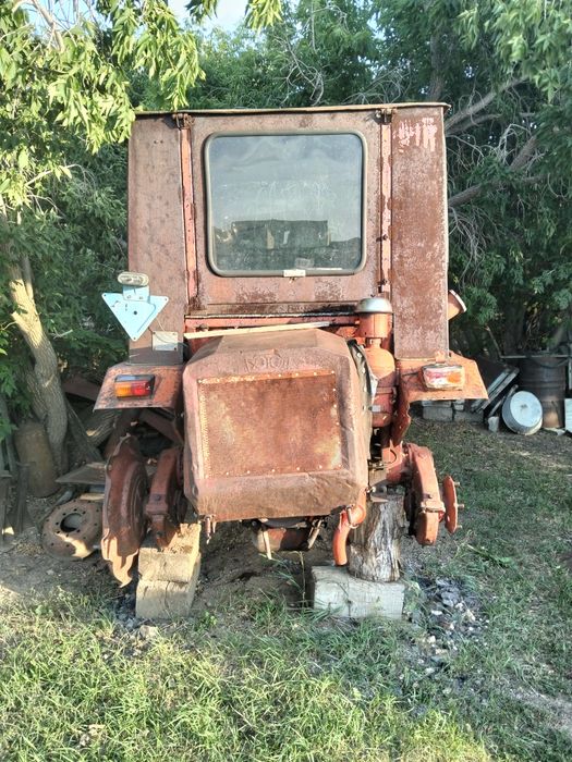 Продам трактор Т-16