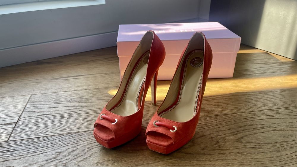 Обувки Еlisabetta Franchi 37 номер