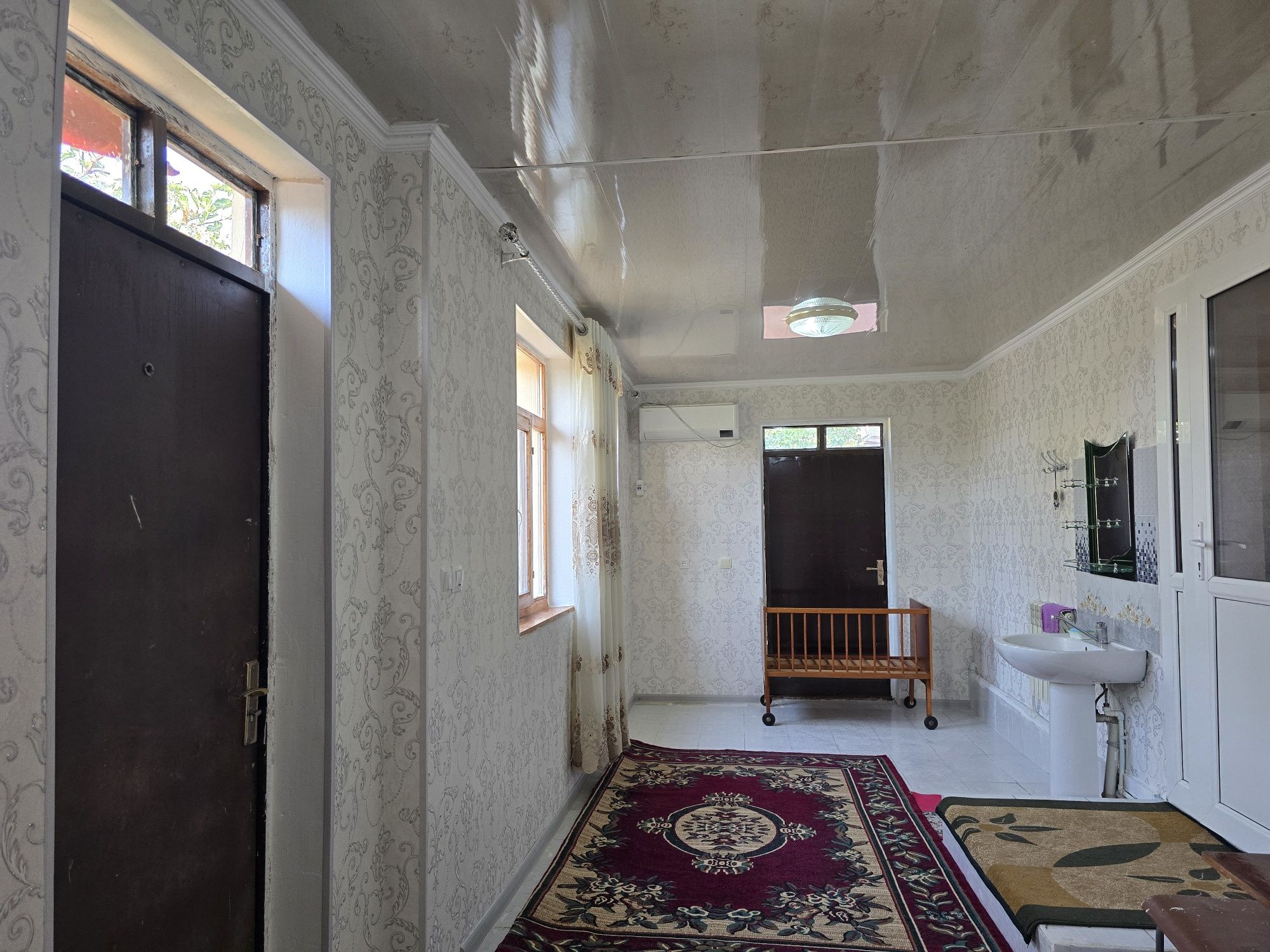 Хожелиде барлык колайлыкларга ийе сатылатугын жай