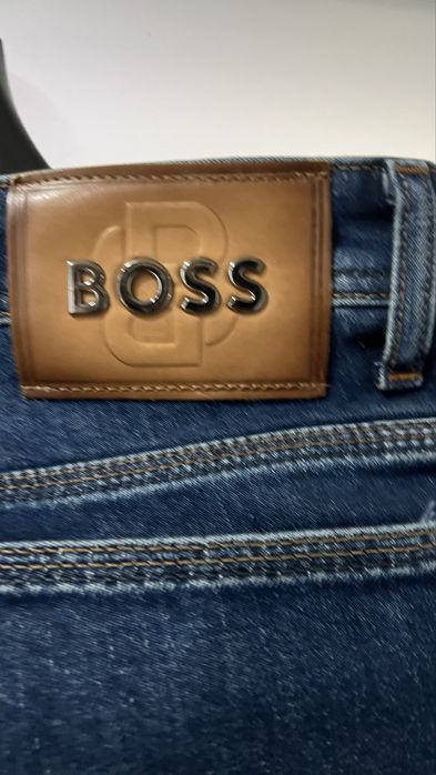 Нов модел Hugo Boss дънки. Налична серия от 31ви до 38ми рязмер