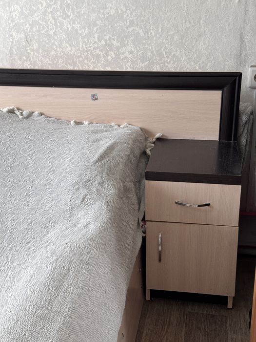 Продается кровать в хорошем состоянии!