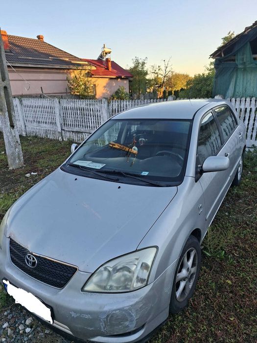 Vând TOYOTA COROLA 1.4, 2004, benzina, PENTRU PIESE