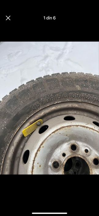 Vand caucicuri in stare buna cu tot cu genti !!!