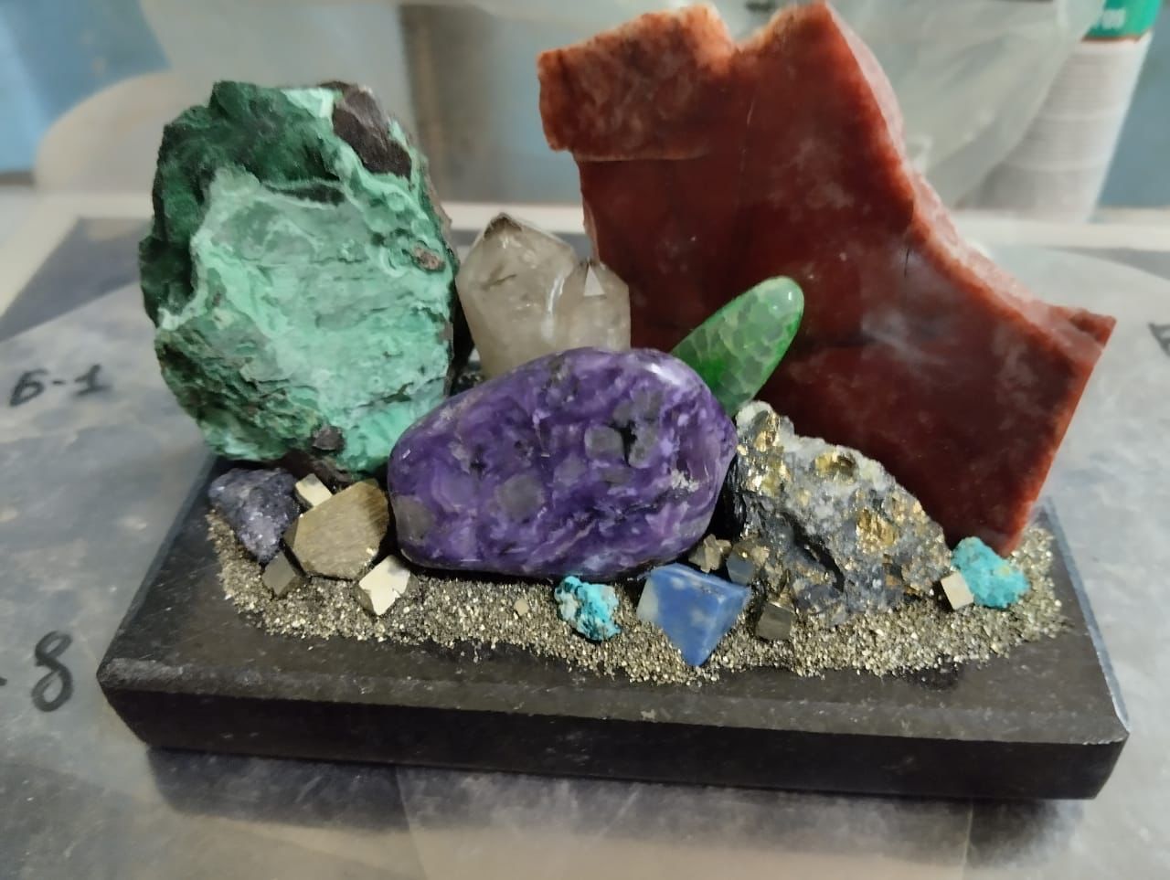 Сувениры  из минеральных камней ручной работа заказы принимаем