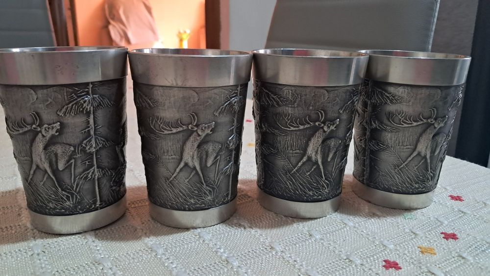 4 pahare mai din staniu cu motive vanatoresti