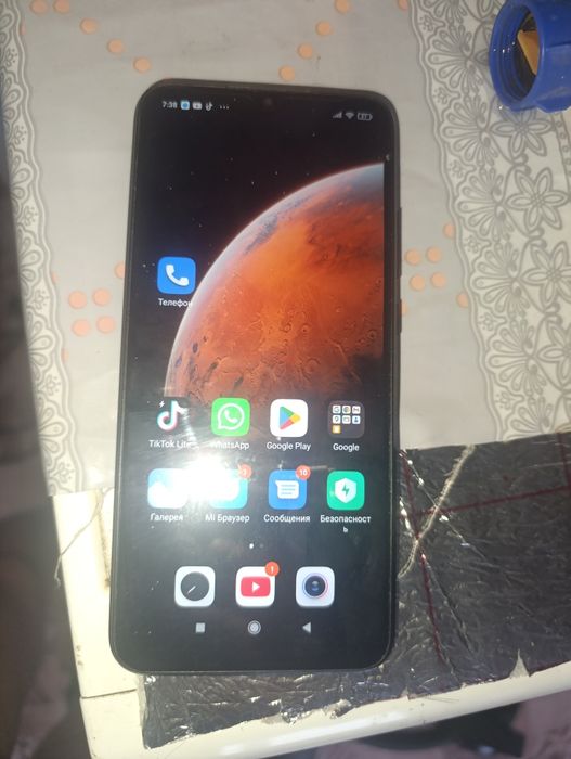 Продам телефон Редми 9с