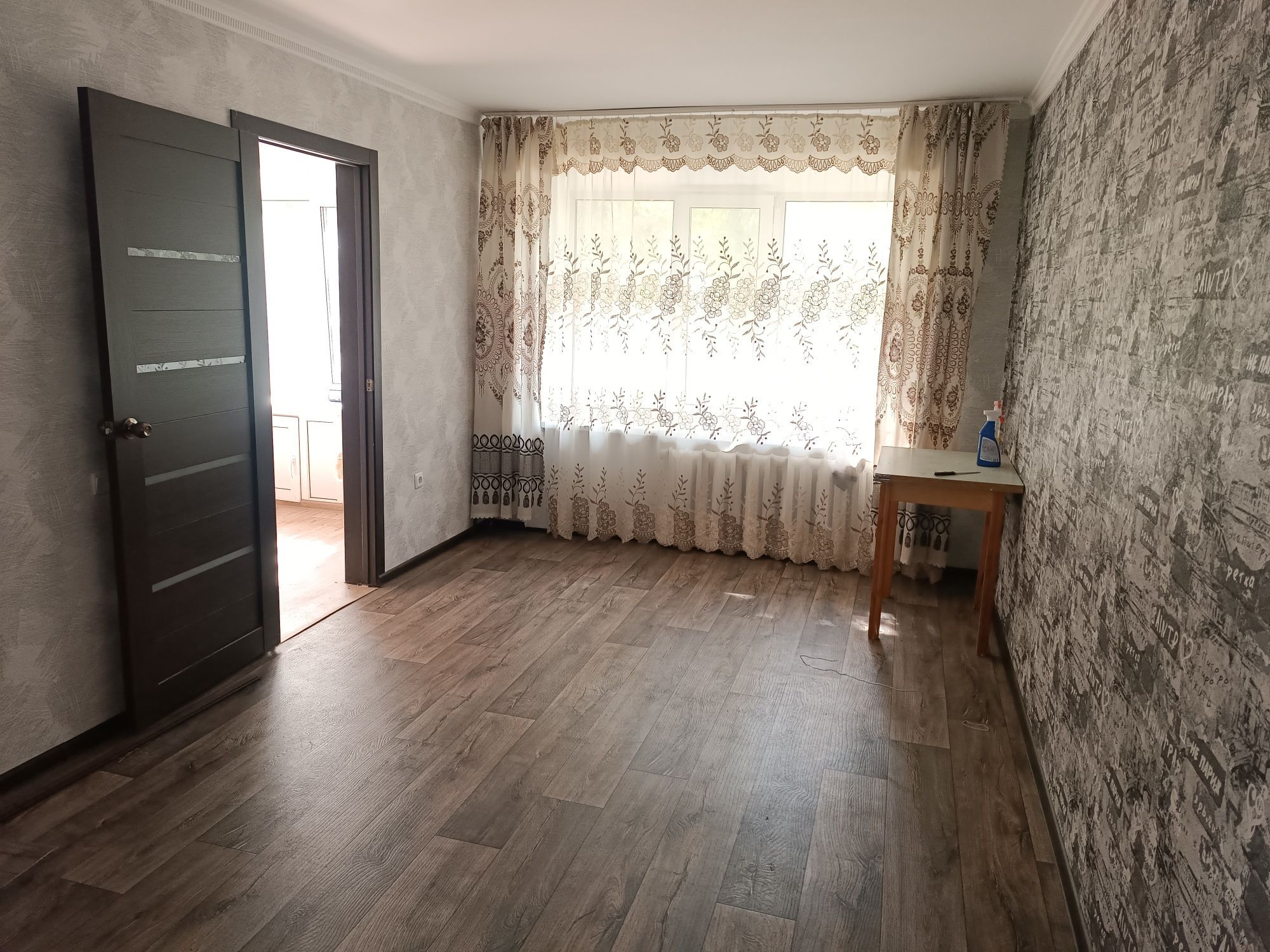 Продам однокомнатную квартиру г.Лисаковск 2мик-он, 18 дом, 1 этаж