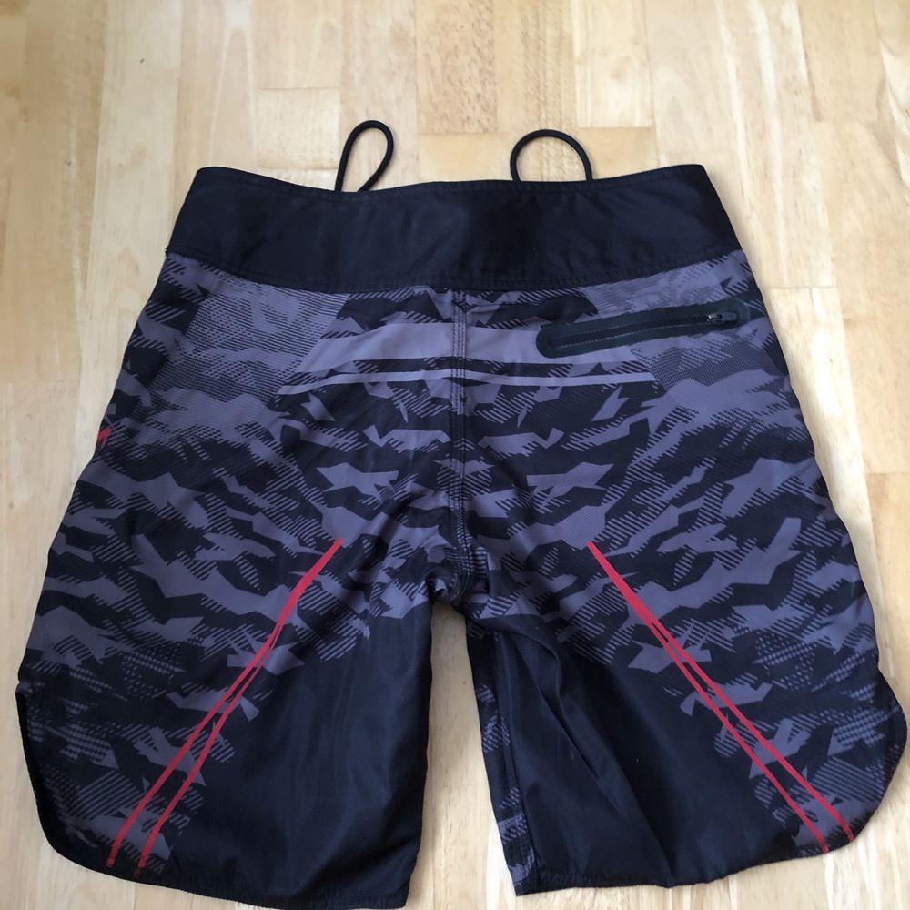 Short  box Venum M