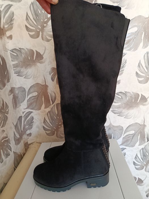 Зимние сапожки новые