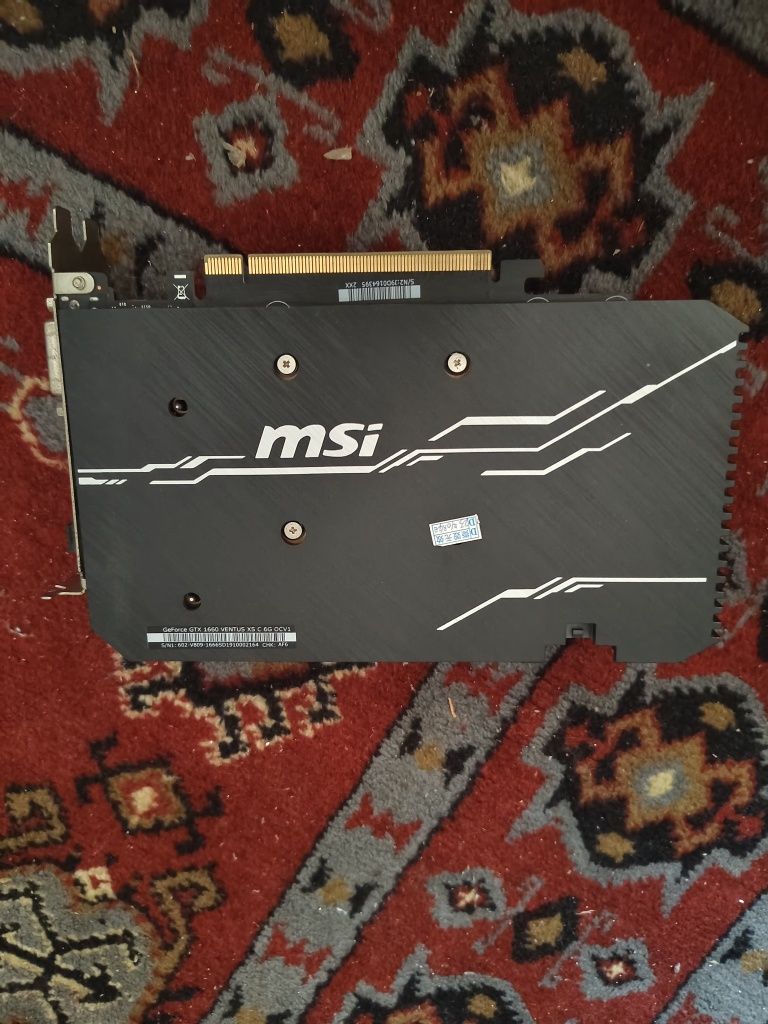 Продам видеокарту GTX 1660 полностью в новом и идеальном состоянии все