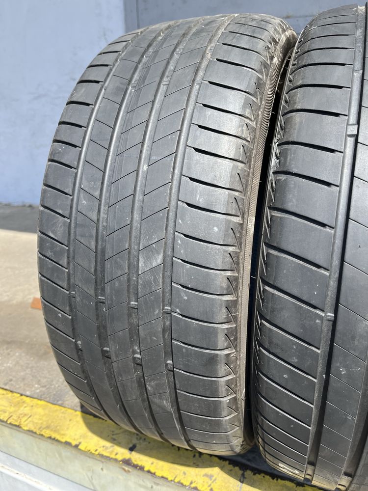 2 бр. летни гуми 225/40/18 Bridgestone DOT 4719 5 mm