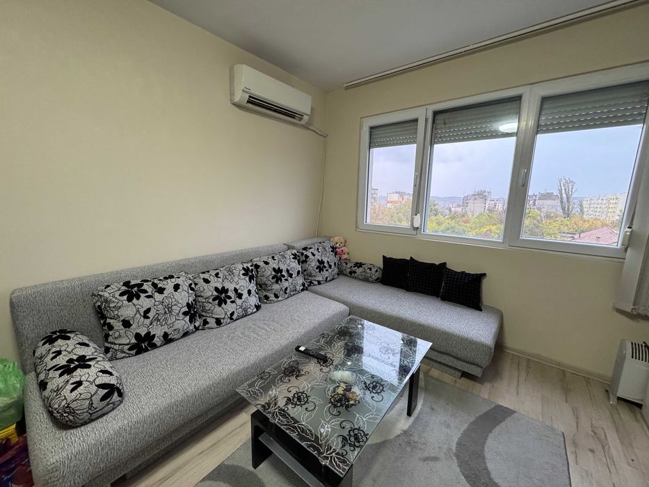 Обзаведен двустаен апартамент - гр. Хасково