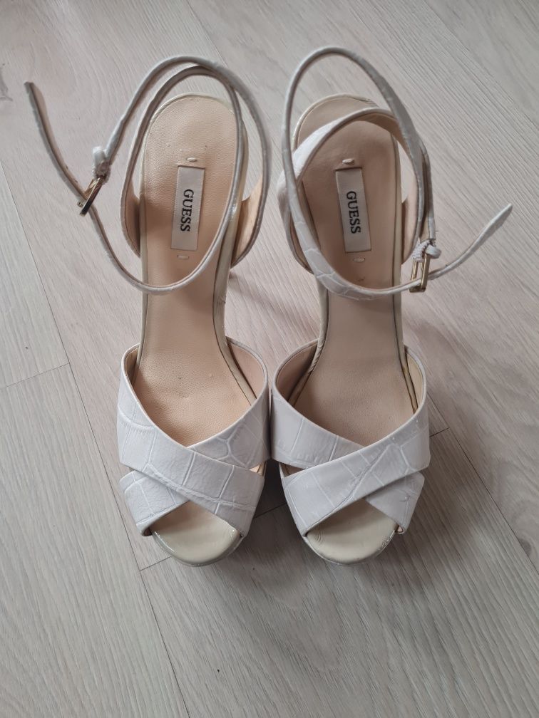 Sandale elegante Guess - mărimea 37