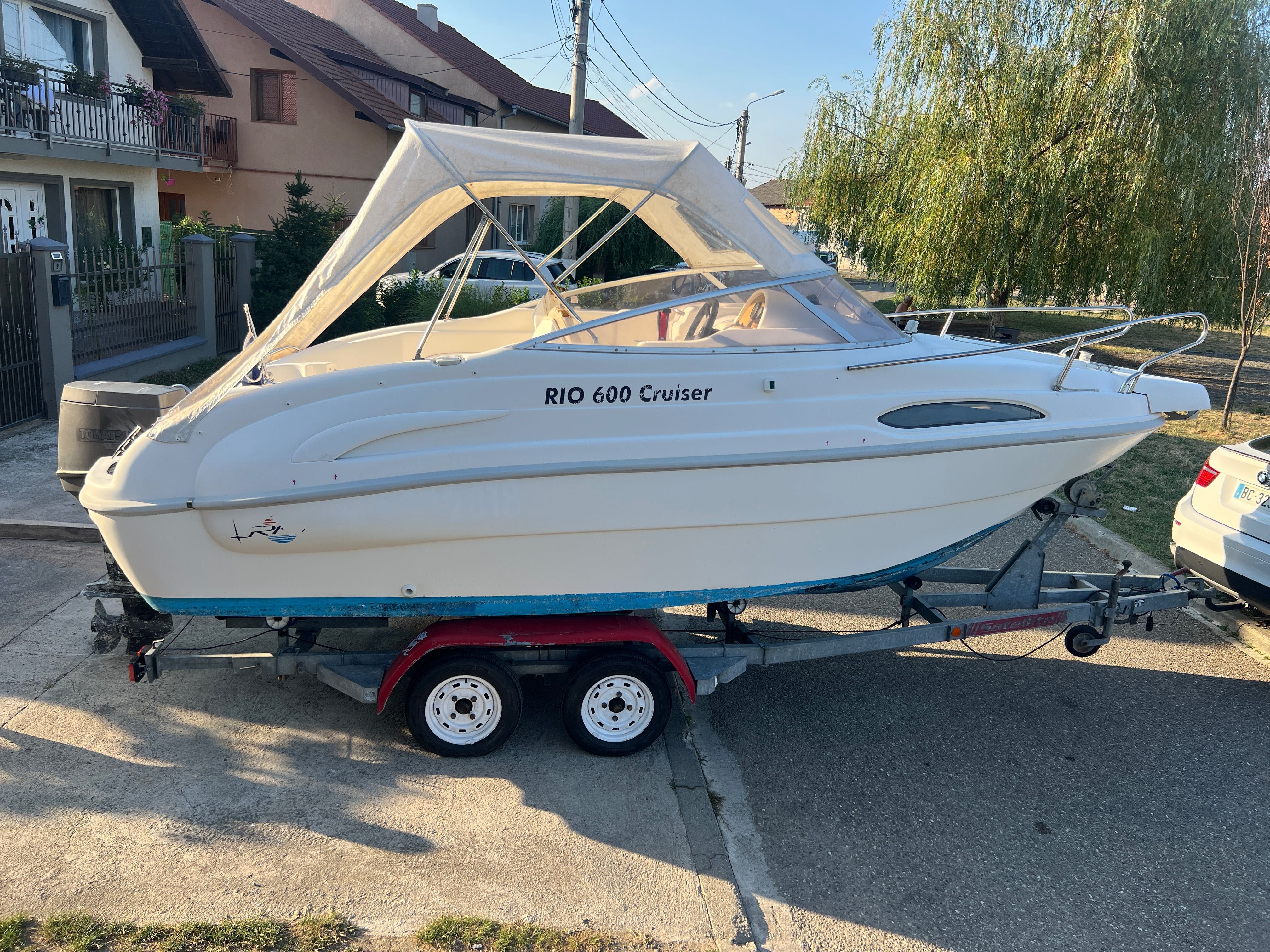 Barcă Rio 600 cruiser tohatsu și peridoc.