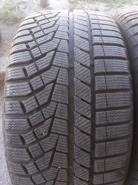 2 броя 255/40 R18 SAILUN DOT 23