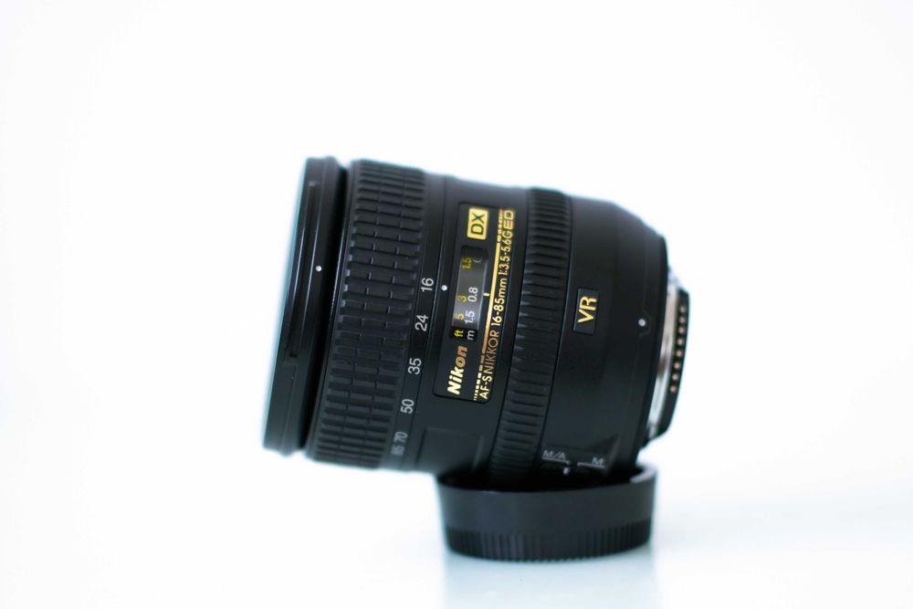 Obiectiv  Nikon 16-85mm ED VR AF-S DX cu stabilizare