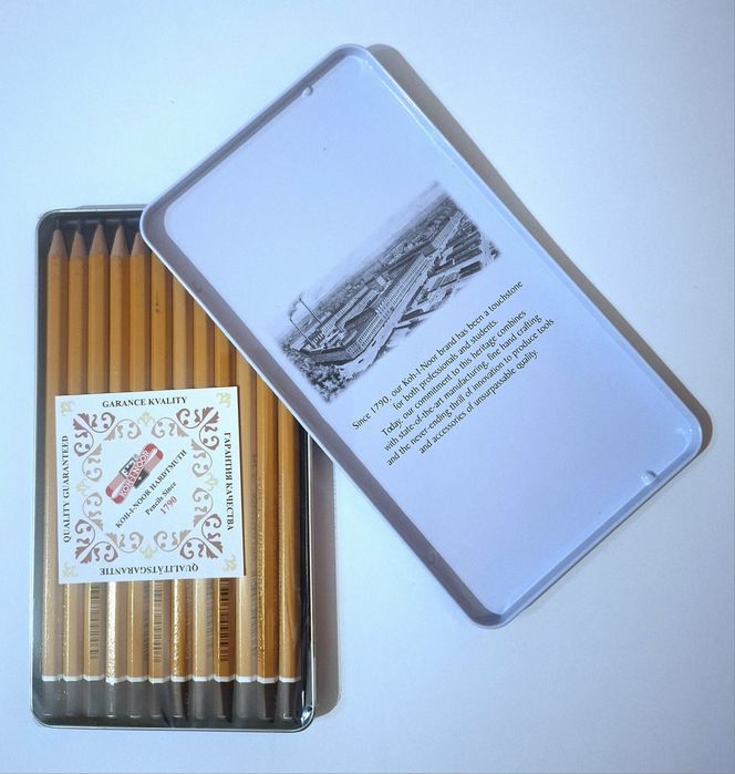 Комплект Черни Моливи За Графика Koh-i-Noor 12бр