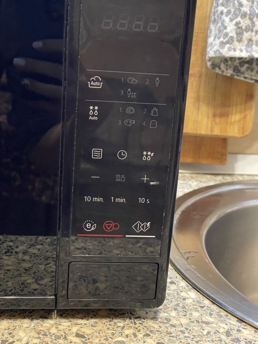 Микровълнова фурна LG